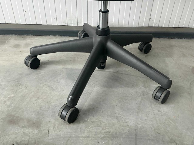 Herman miller aeron bureaustoel - afbeelding 5 van  6