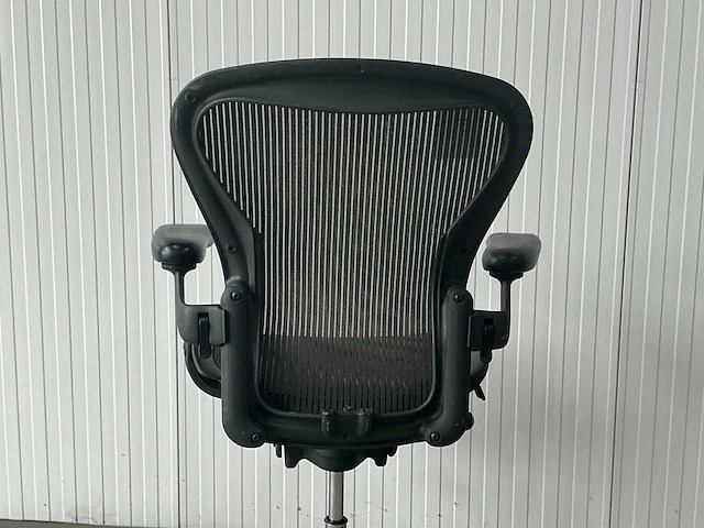Herman miller aeron bureaustoel - afbeelding 4 van  6