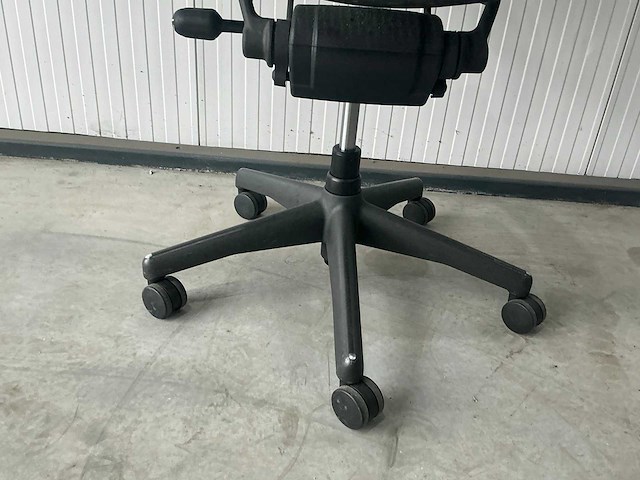 Herman miller aeron bureaustoel - afbeelding 5 van  6