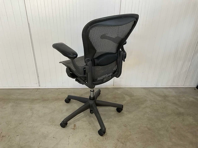 Herman miller aeron bureaustoel - afbeelding 2 van  5