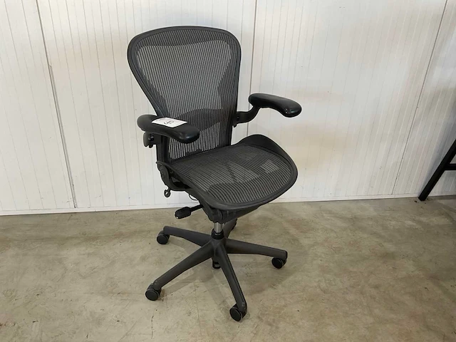 Herman miller aeron bureaustoel - afbeelding 4 van  5