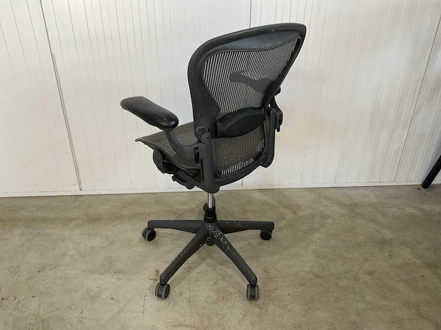 Herman miller aeron bureaustoel - afbeelding 2 van  5
