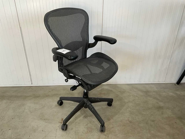 Herman miller aeron bureaustoel - afbeelding 4 van  5