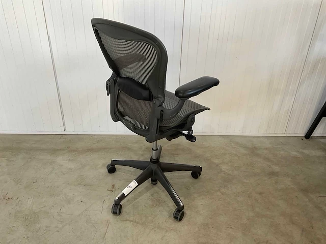 Herman miller aeron bureaustoel - afbeelding 4 van  5