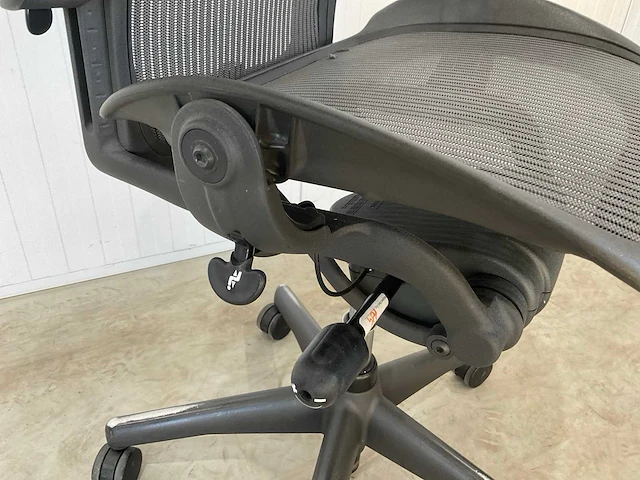 Herman miller aeron bureaustoel - afbeelding 1 van  5