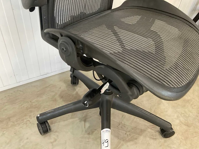 Herman miller aeron bureaustoel - afbeelding 5 van  5