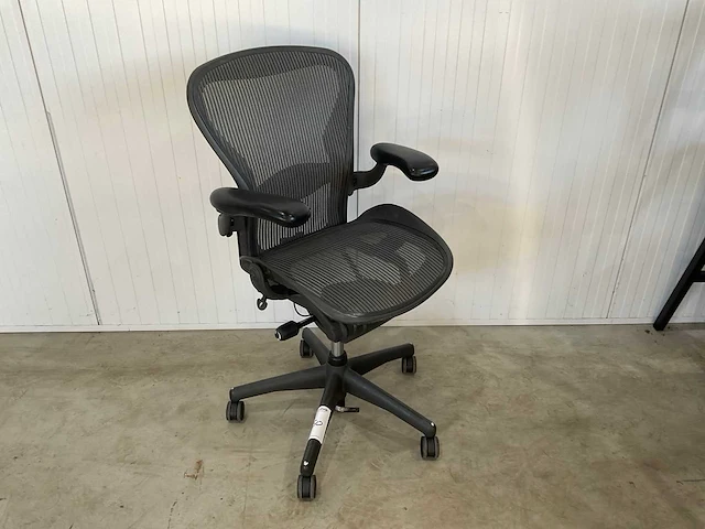 Herman miller aeron bureaustoel - afbeelding 4 van  5