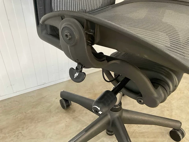 Herman miller aeron bureaustoel - afbeelding 5 van  5