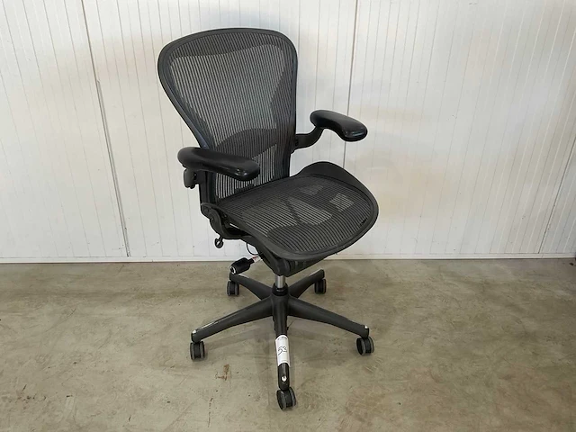 Herman miller aeron bureaustoel - afbeelding 4 van  5