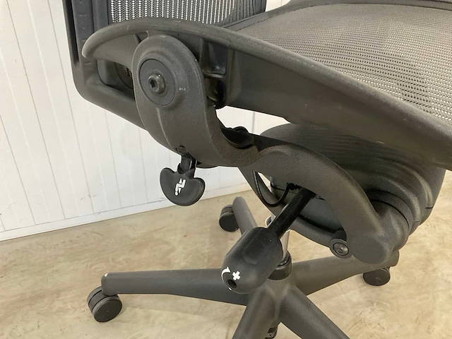 Herman miller aeron bureaustoel - afbeelding 5 van  5