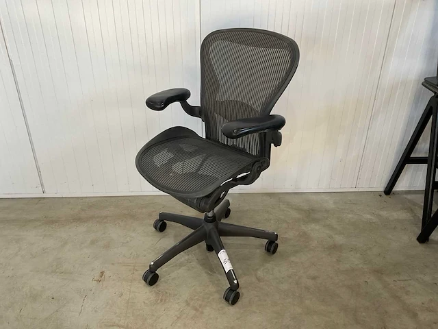 Herman miller aeron bureaustoel - afbeelding 1 van  5