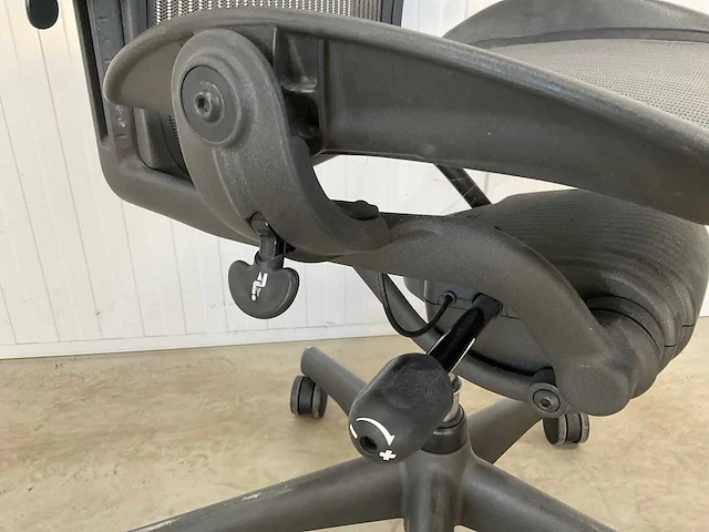 Herman miller aeron bureaustoel - afbeelding 5 van  5