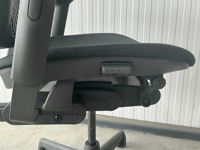 Herman miller celle bureaustoel - afbeelding 6 van  6