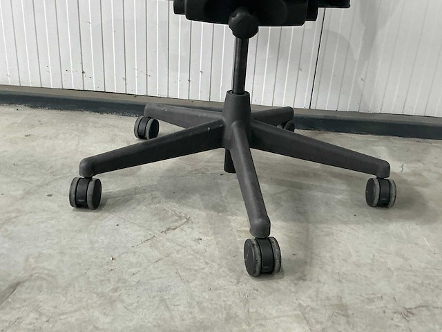 Herman miller celle bureaustoel - afbeelding 3 van  6