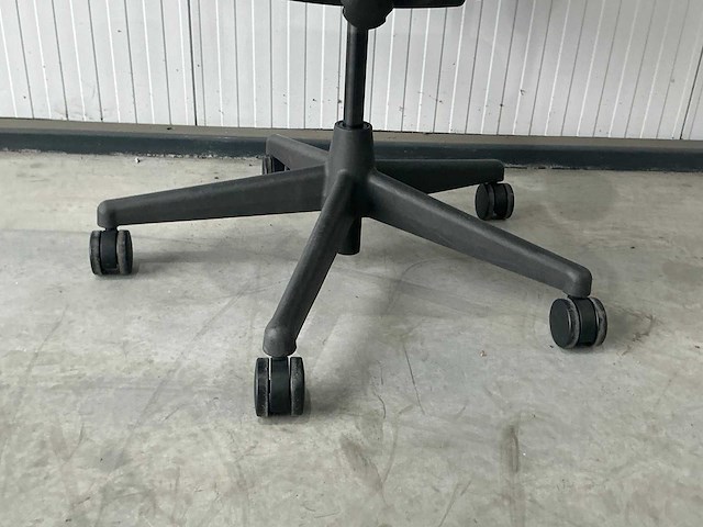 Herman miller celle bureaustoel - afbeelding 4 van  7