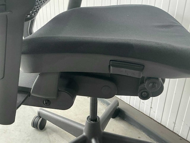 Herman miller celle bureaustoel - afbeelding 6 van  6