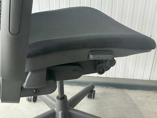 Herman miller celle bureaustoel - afbeelding 6 van  6