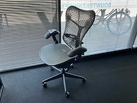 Herman miller mirra bureaustoel - afbeelding 3 van  8