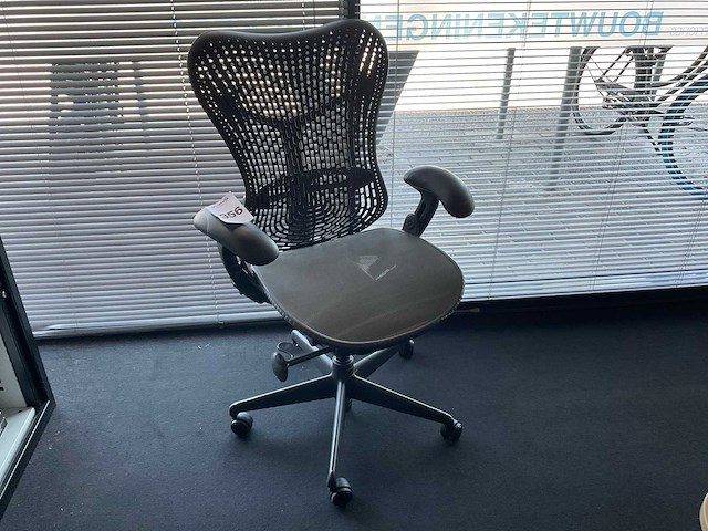 Herman miller mirra bureaustoel - afbeelding 8 van  8
