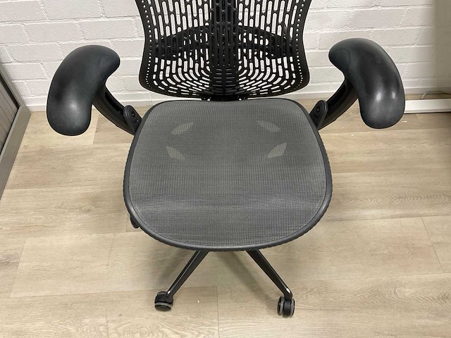 Herman miller mirra bureaustoel - afbeelding 7 van  9