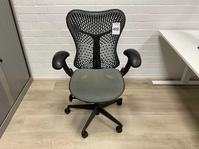 Herman miller mirra bureaustoel - afbeelding 2 van  9