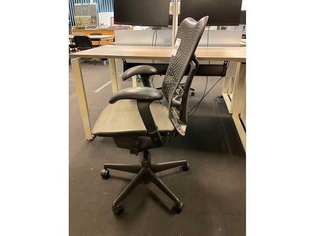 Herman miller mirra bureaustoel - afbeelding 3 van  8