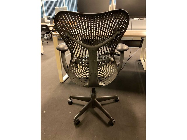 Herman miller mirra bureaustoel - afbeelding 4 van  8