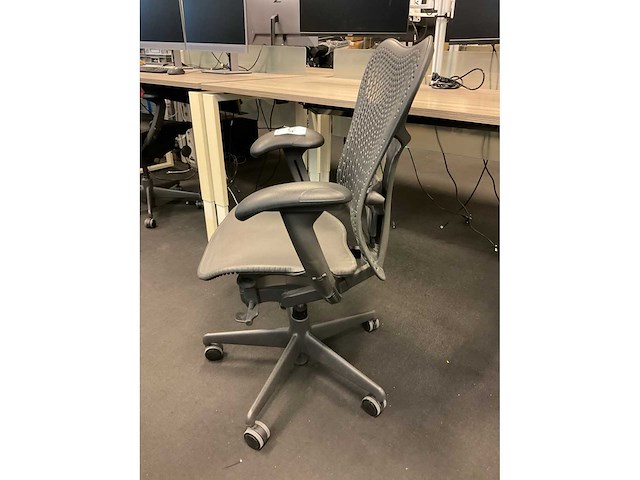 Herman miller mirra bureaustoel - afbeelding 4 van  9