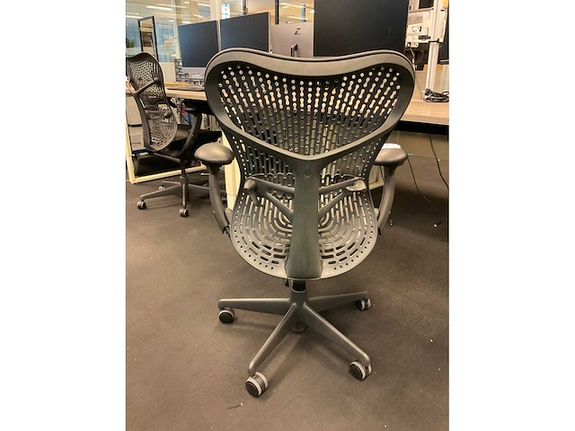 Herman miller mirra bureaustoel - afbeelding 5 van  9