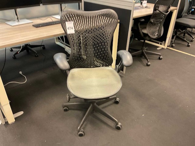 Herman miller mirra bureaustoel - afbeelding 2 van  9