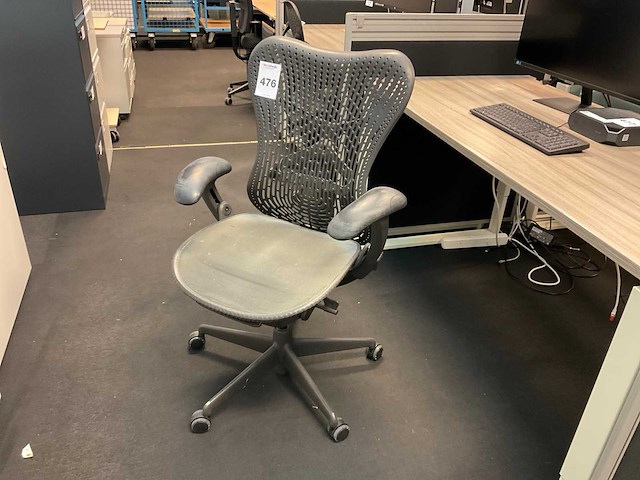 Herman miller mirra bureaustoel - afbeelding 5 van  11