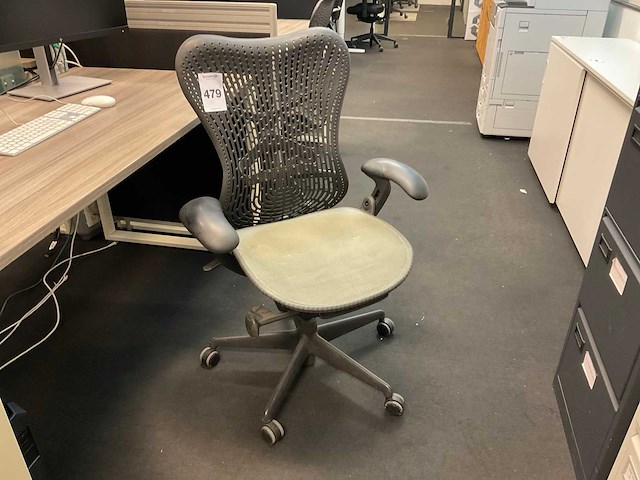 Herman miller mirra bureaustoel - afbeelding 1 van  11