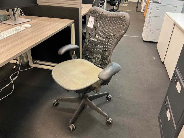 Herman miller mirra bureaustoel - afbeelding 5 van  11
