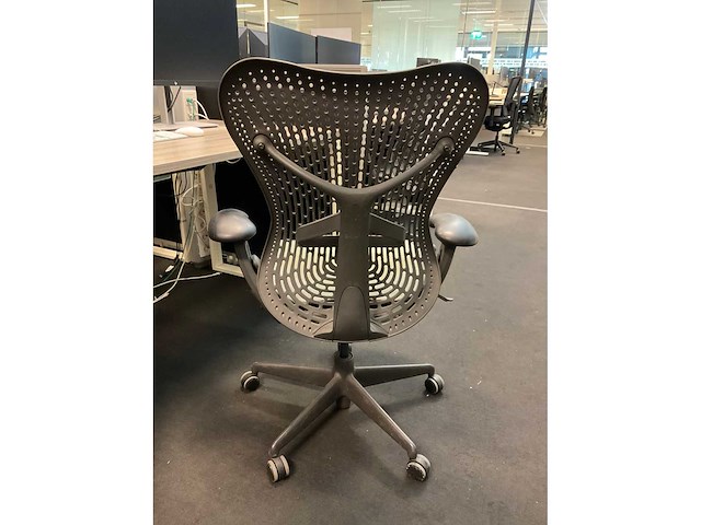 Herman miller mirra bureaustoel - afbeelding 7 van  11