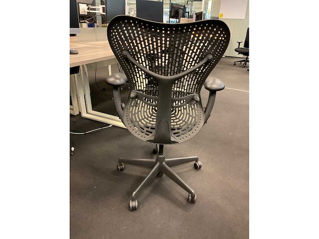 Herman miller mirra bureaustoel - afbeelding 4 van  9