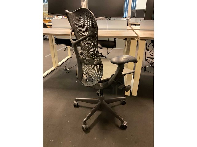 Herman miller mirra bureaustoel - afbeelding 6 van  9