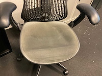 Herman miller mirra bureaustoel - afbeelding 2 van  12