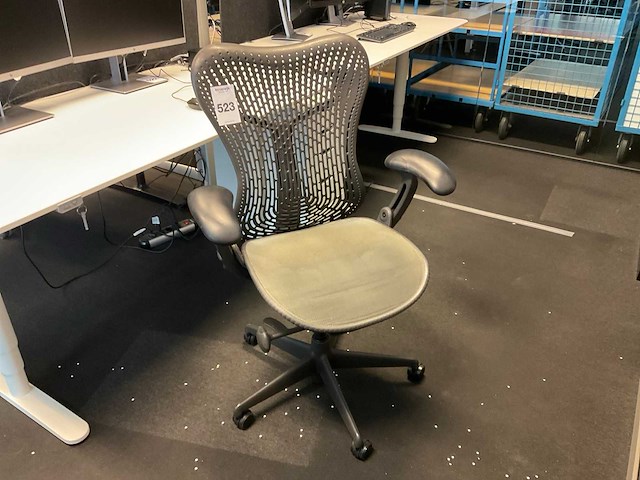 Herman miller mirra bureaustoel - afbeelding 1 van  12