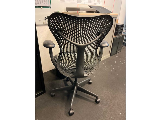 Herman miller mirra bureaustoel - afbeelding 10 van  12