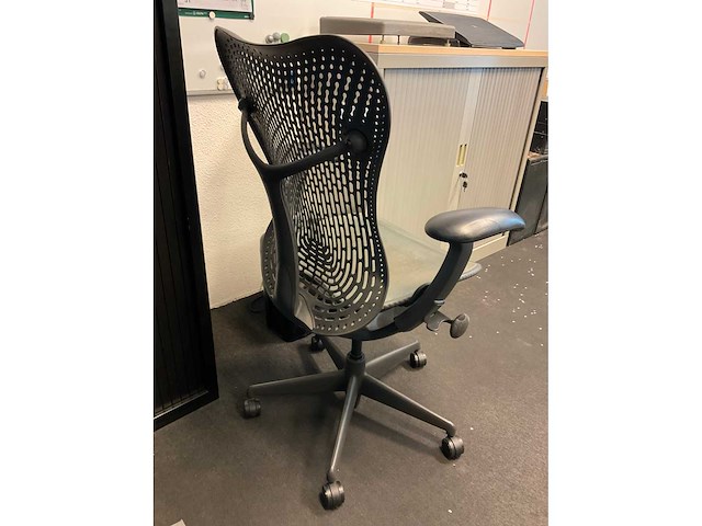 Herman miller mirra bureaustoel - afbeelding 11 van  12