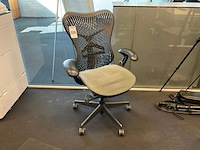 Herman miller mirra bureaustoel - afbeelding 1 van  9