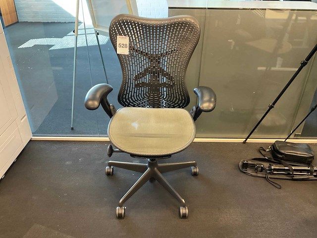 Herman miller mirra bureaustoel - afbeelding 2 van  9