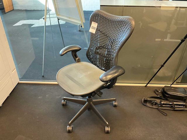 Herman miller mirra bureaustoel - afbeelding 3 van  9