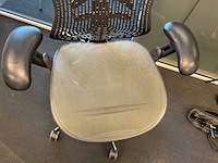Herman miller mirra bureaustoel - afbeelding 7 van  9