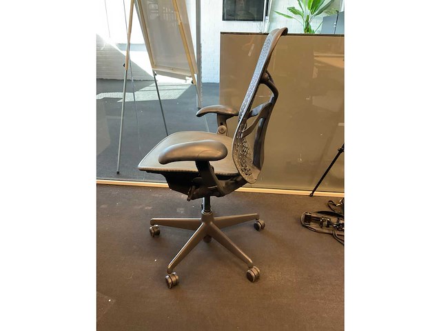 Herman miller mirra bureaustoel - afbeelding 4 van  9