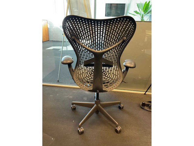 Herman miller mirra bureaustoel - afbeelding 5 van  9