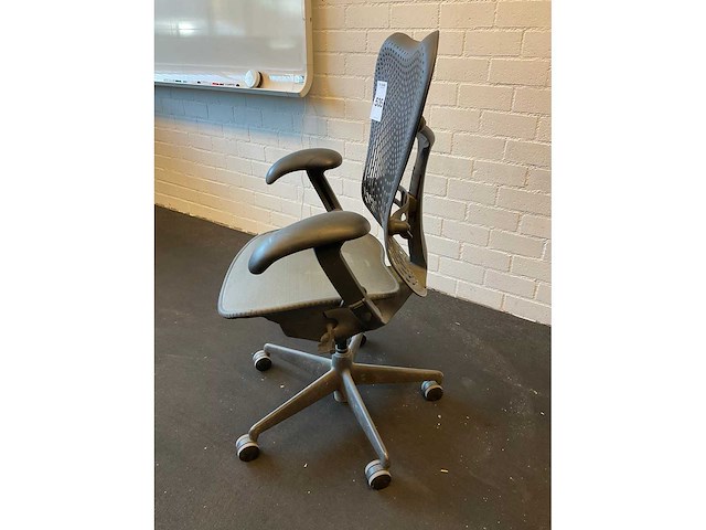 Herman miller mirra bureaustoel - afbeelding 4 van  9
