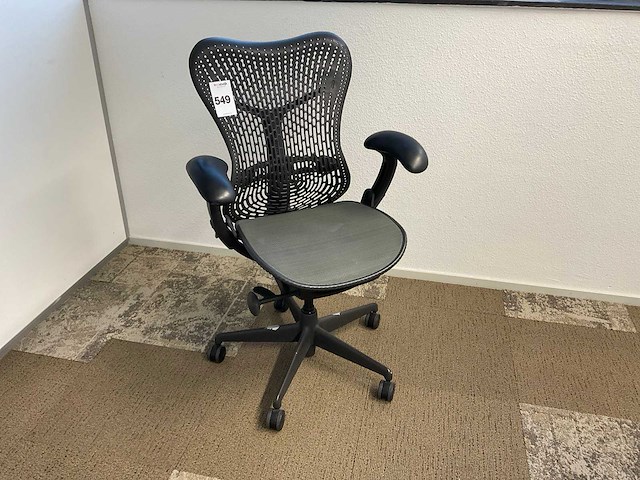 Herman miller mirra bureaustoel - afbeelding 1 van  9