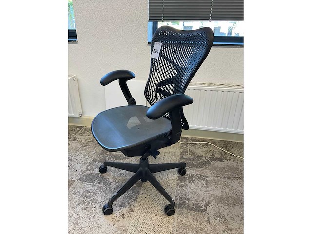 Herman miller mirra bureaustoel - afbeelding 6 van  12