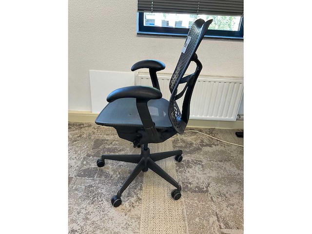 Herman miller mirra bureaustoel - afbeelding 7 van  12